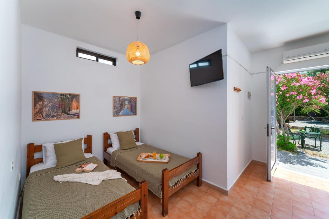 Tselios Apartments & Studios Kiotari Room photo